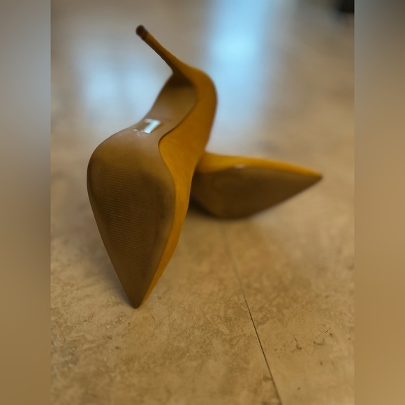 Aldo - Mustard Yellow Cassedy Pump - Size 8 - Picture 8 of 9